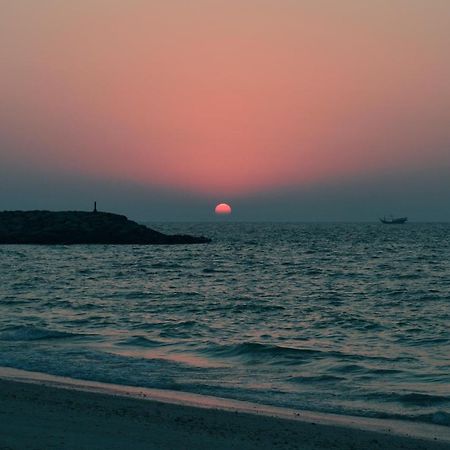 Al Corniche Hotel Sharjah Ngoại thất bức ảnh
