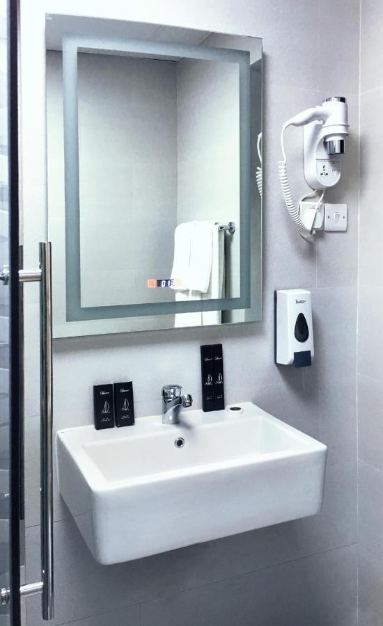 Al Corniche Hotel Sharjah Ngoại thất bức ảnh